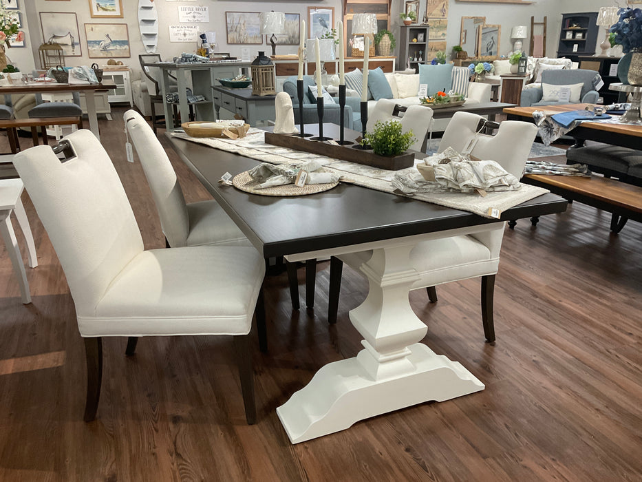Banks Dining Table
