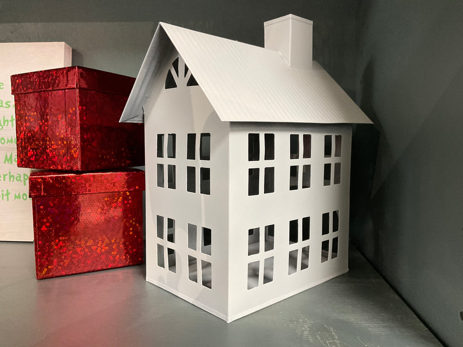 Country House Christmas luminary