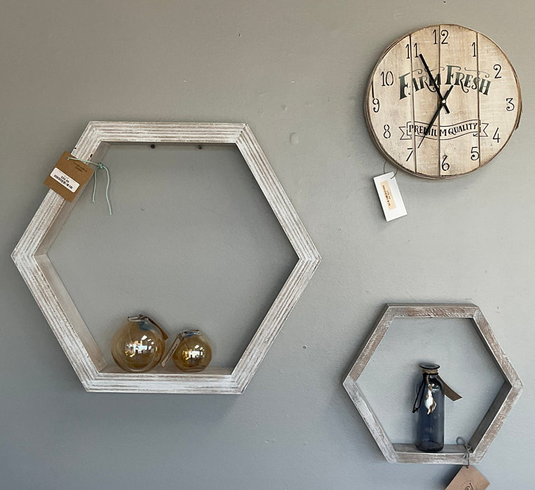 Hexagon wall shelf - maple