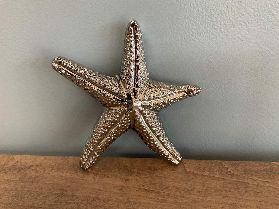 Decorative metal starfish