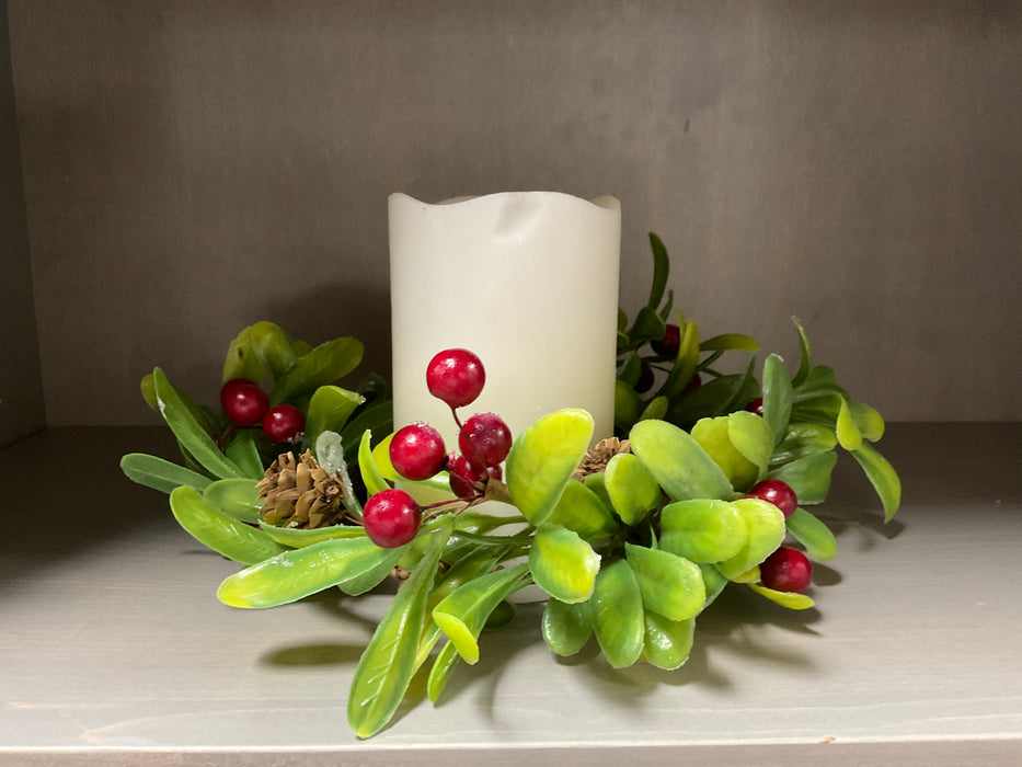 Candle Ring w/cranberries