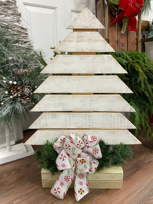Wood slatted Christmas tree