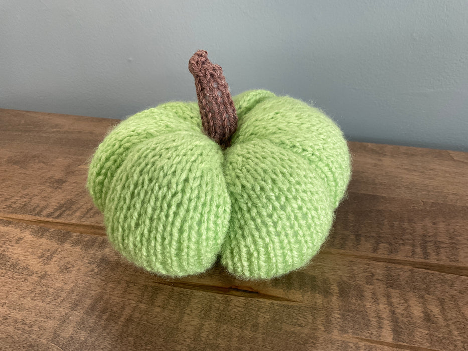 Knit pumpkin - medium