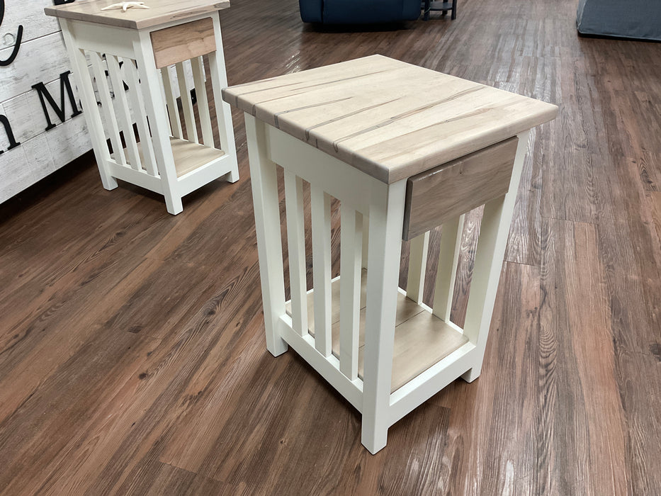 Inkster end table - Maple