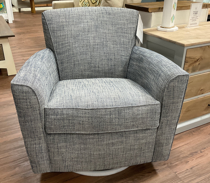 Kingman swivel chair