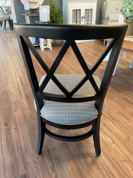 Portsmouth - Black tuxedo dining chair