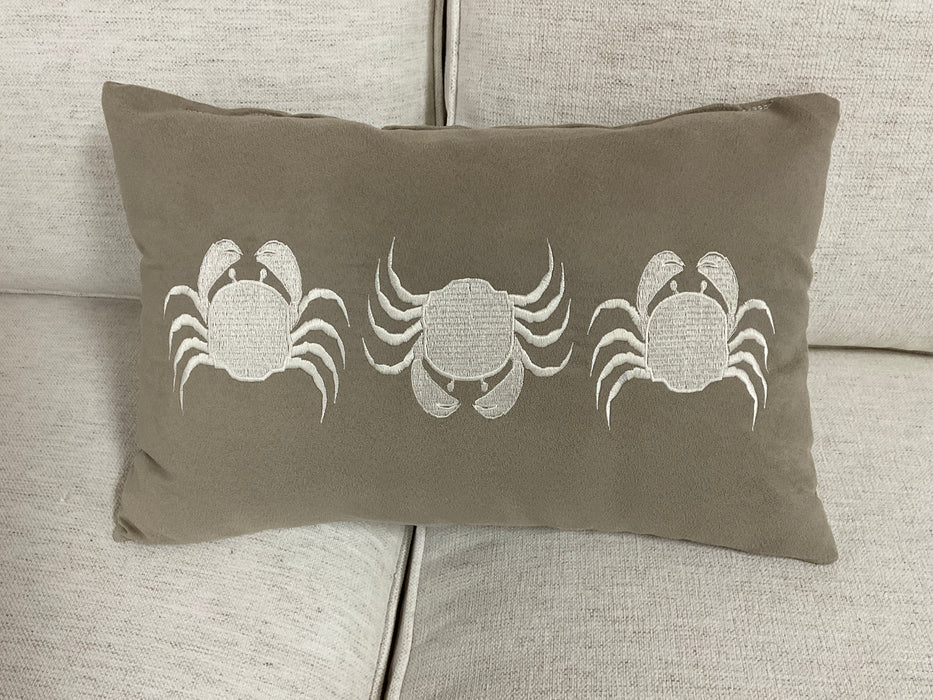 Throw Pillow - Crabs