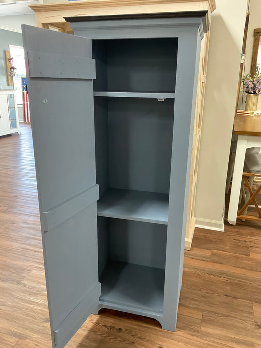 Linen cabinet - blue