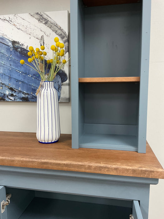 Farmington entertainment unit
