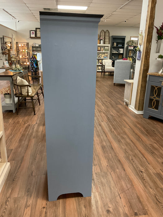 Linen cabinet - blue
