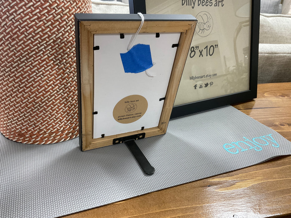 Black trim photo frame