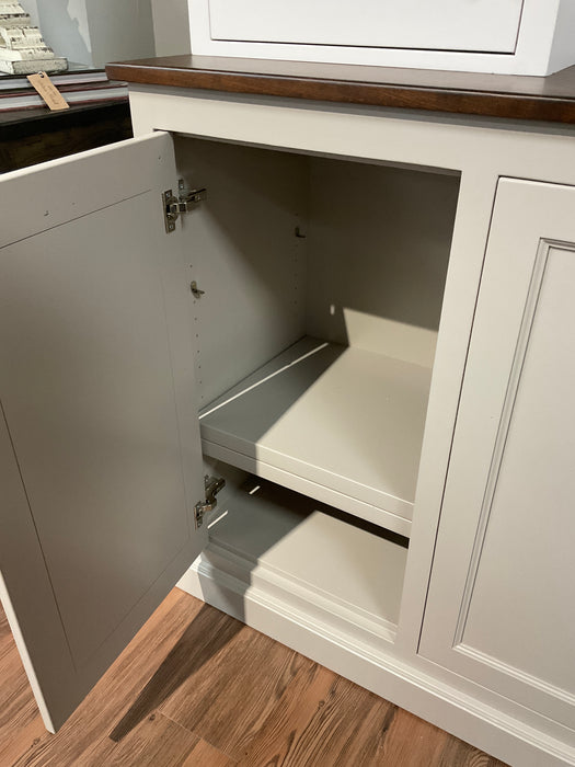 Farmington entertainment unit - doors