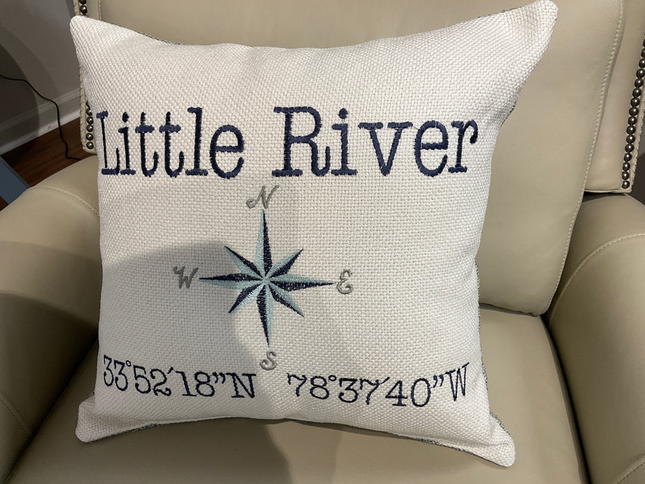 Throw pillow - Little River