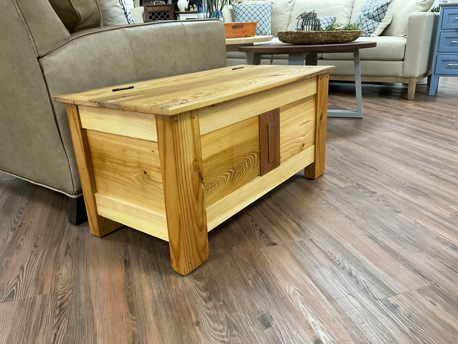 Coffee table/bench storage