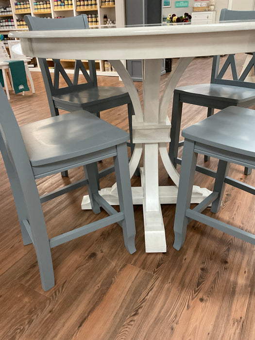 Compass Pub Table w/Stools