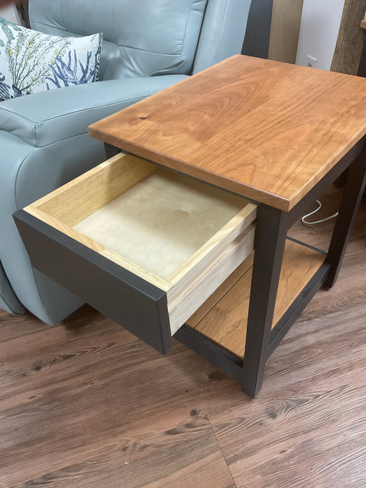 Inkster end table - Cherry