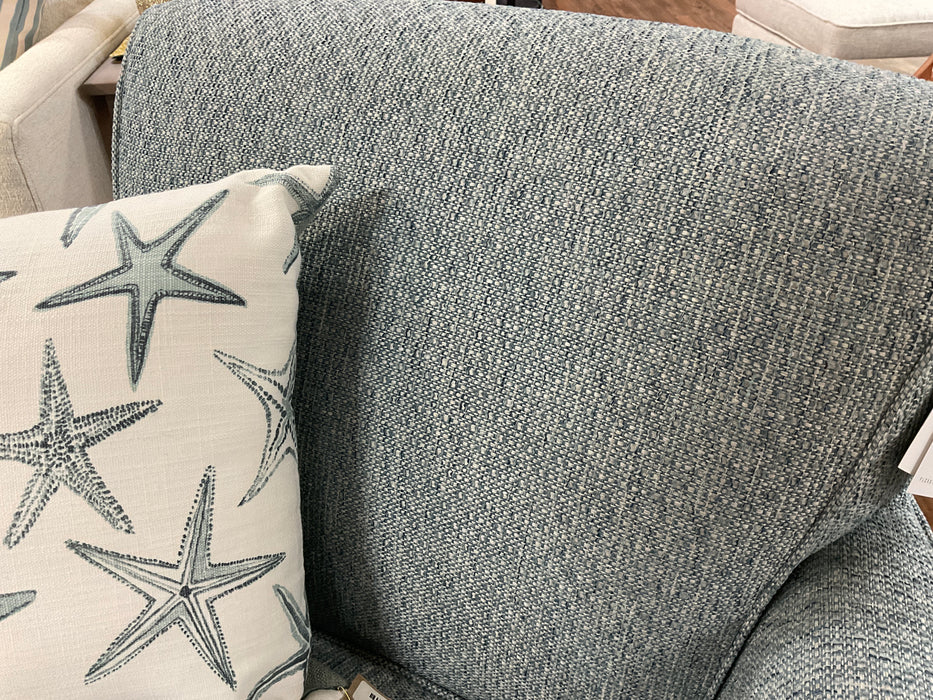 Kingman swivel chair