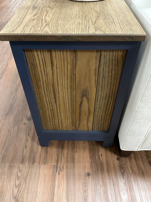 Fenton End Table - Oak