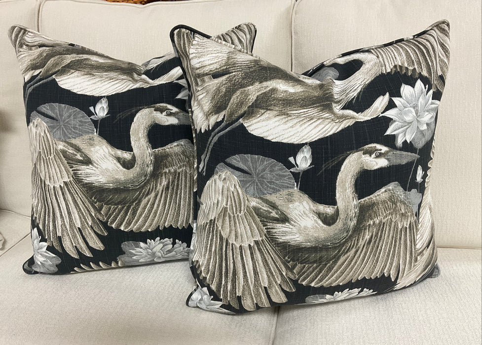 Throw Pillow - Birds
