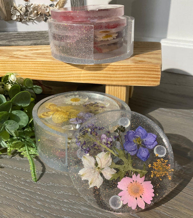 Round resin coaster set - flowers