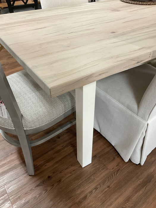 Clawson dining table - Maple