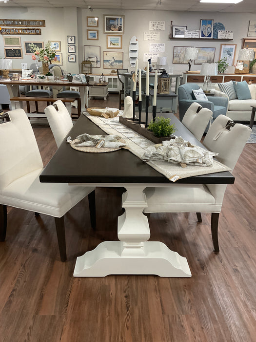 Banks Dining Table