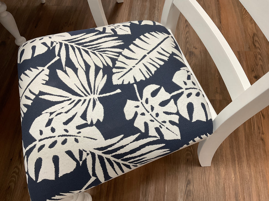 Tropical leaf chair