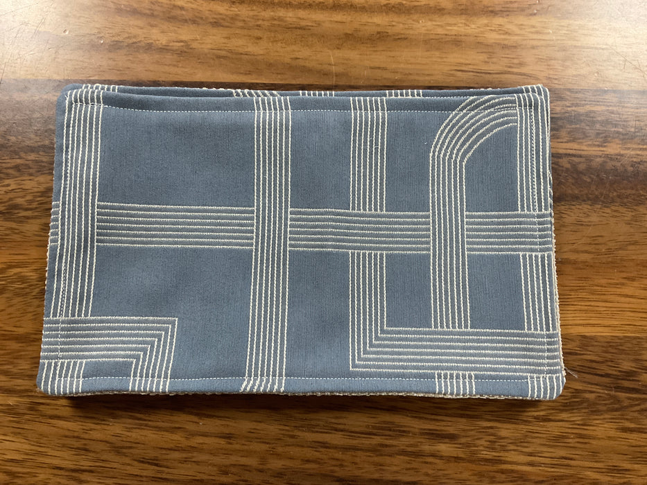 Mug rugs