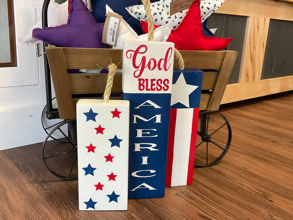 Wood patriotic firecrackers