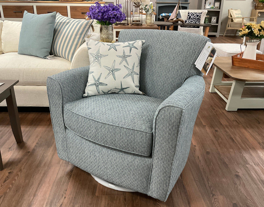 Kingman swivel chair