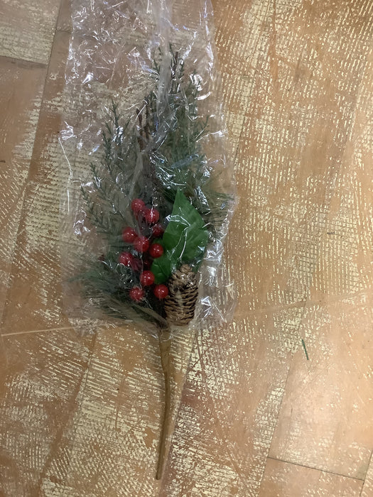 Cedar pine pick with berry