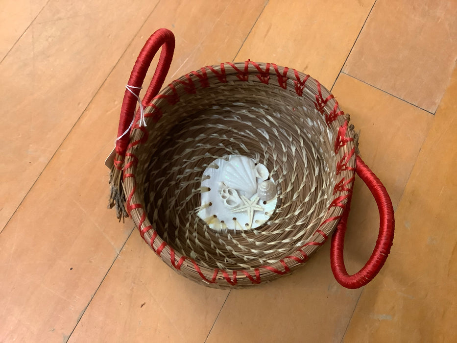 Red handle shell basket