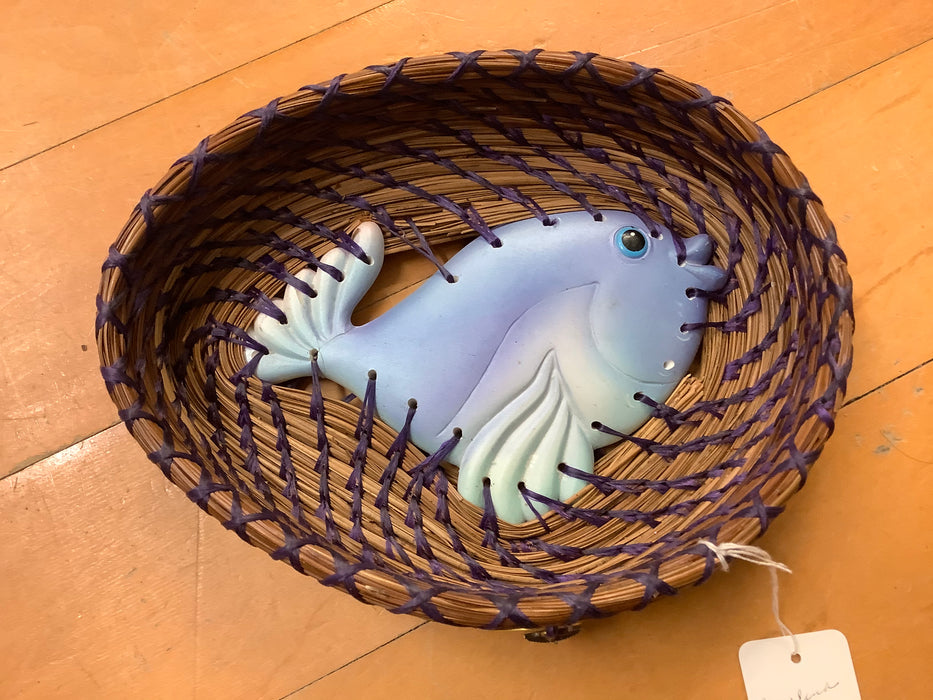 Blue fish pine needle basket