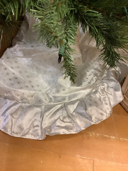 Silver Tree Skirt