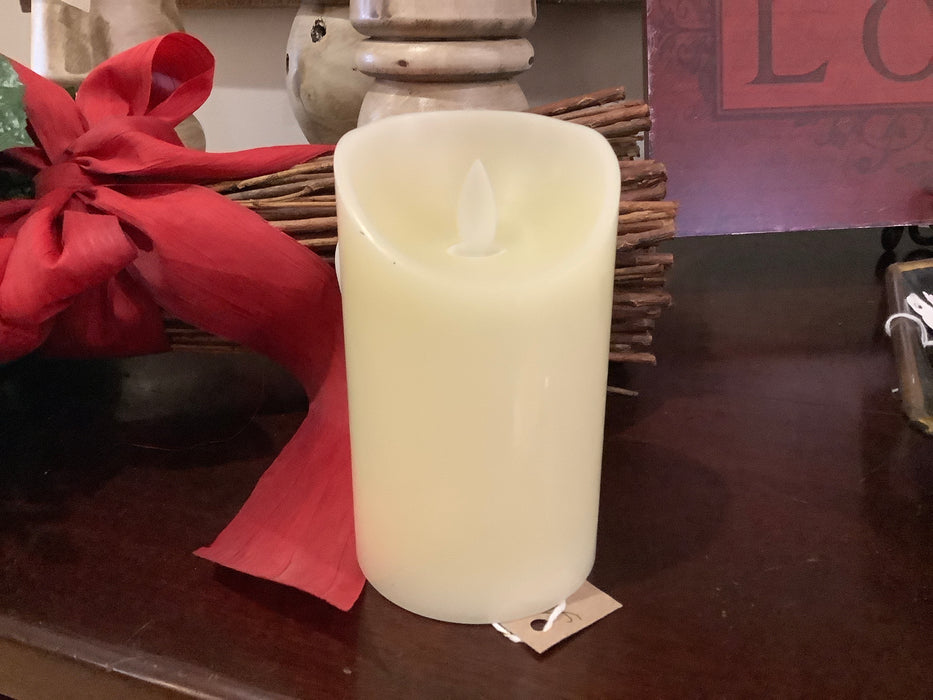Flame moving candle