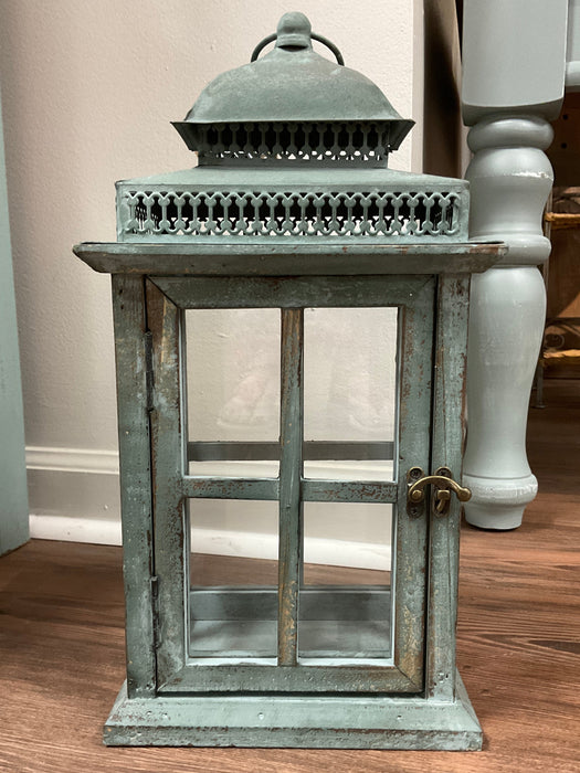 Window pane lantern - blue