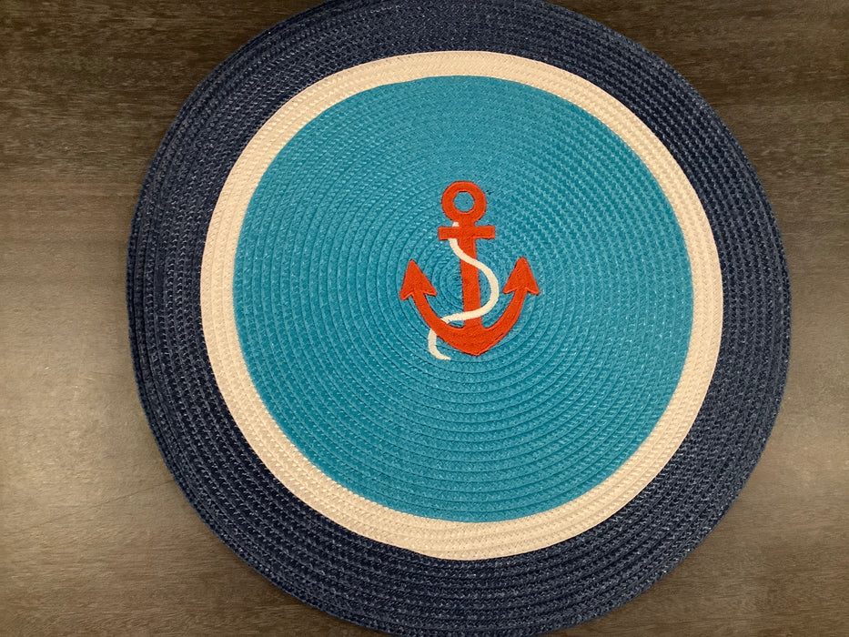 Embroidered placemats round