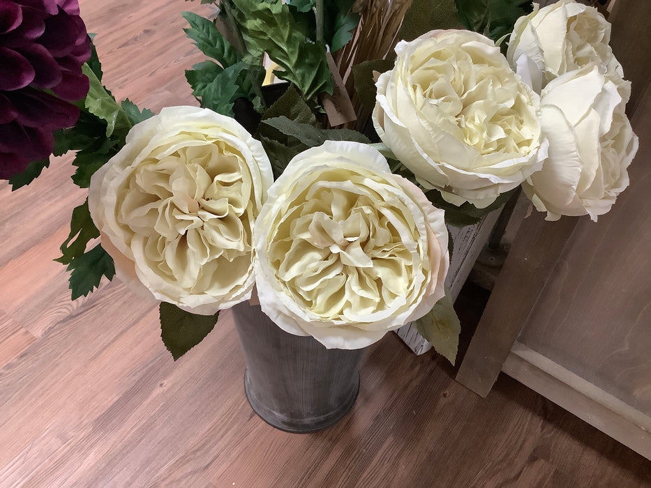 Faux English cabbage rose - eggshell cream