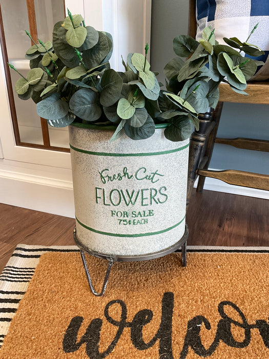 Flowers bin and stand