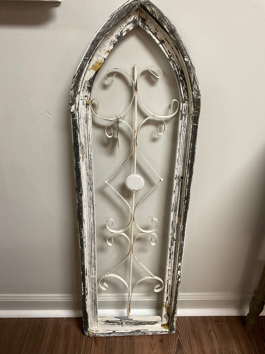 Decorative window pointed top with iron