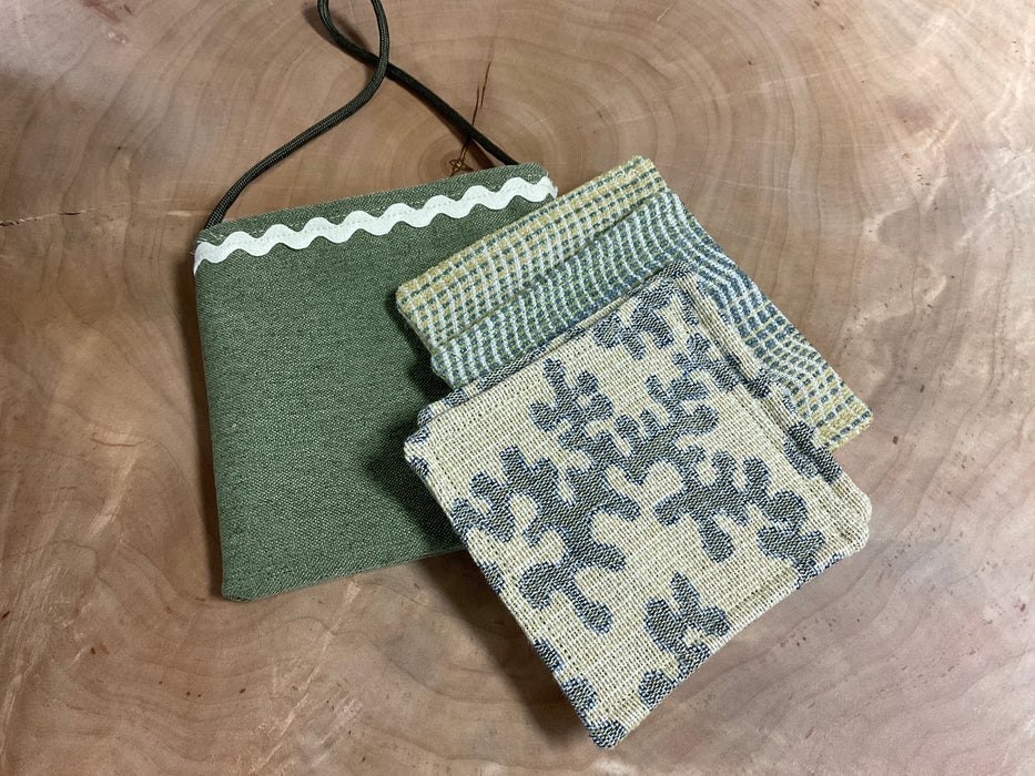 Small mug rug coaster set with bag