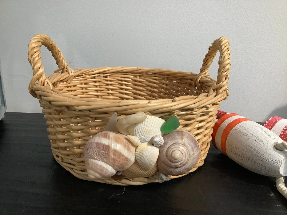 Baskets with shells 7”-9” round