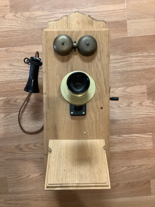 Vintage crank wall mounted phone