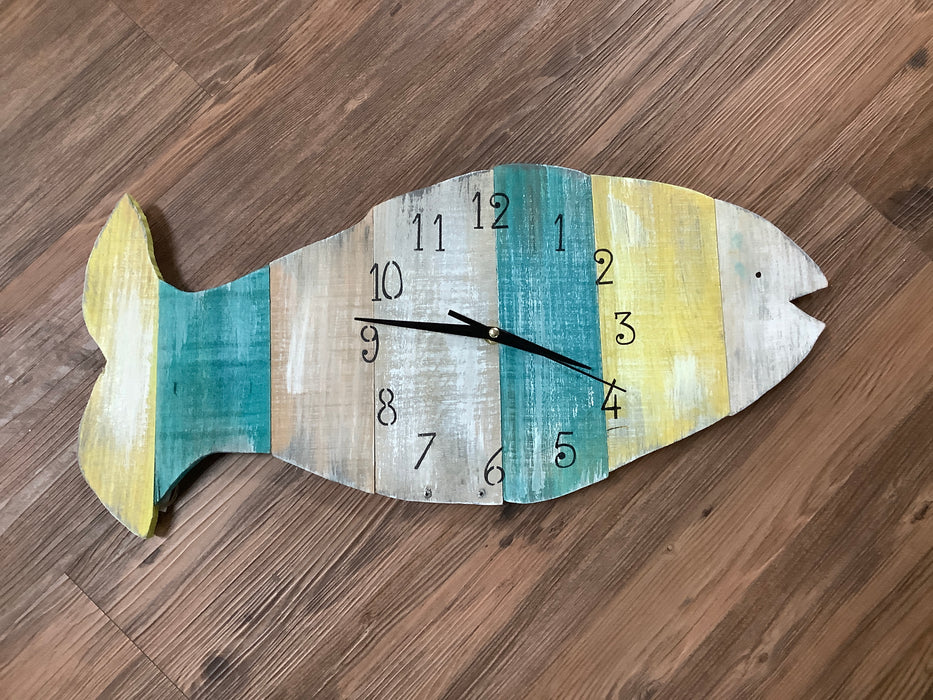 Fish shaped clock