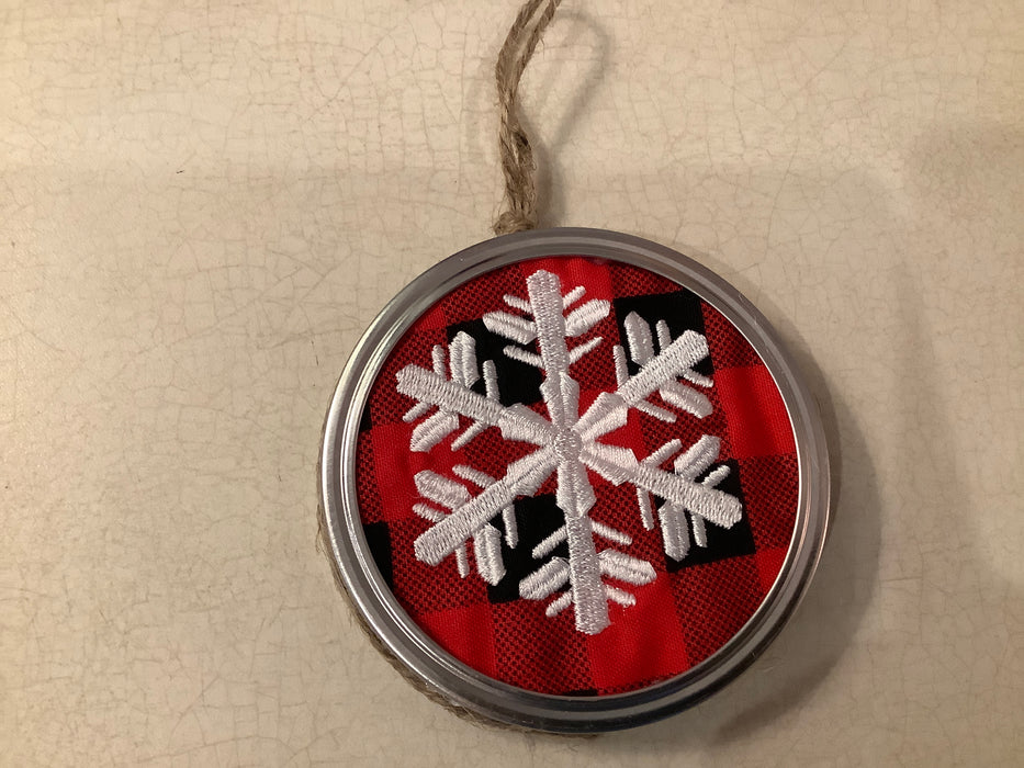 Mason jar lid ornaments