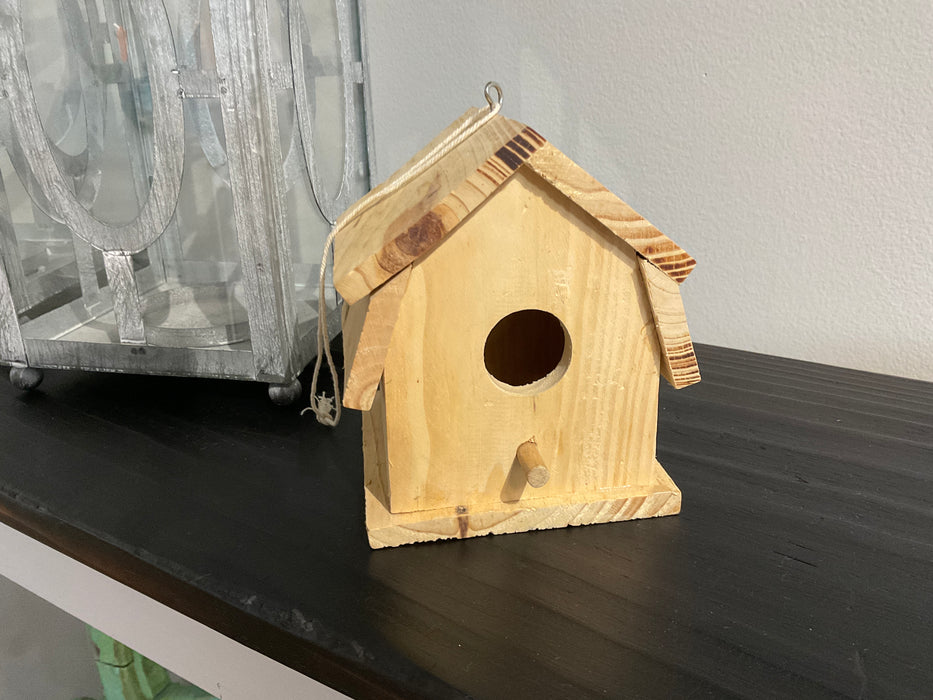 Small wood barn birdhouse