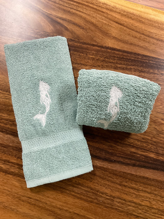 Embroidered hand towel - Mermaid