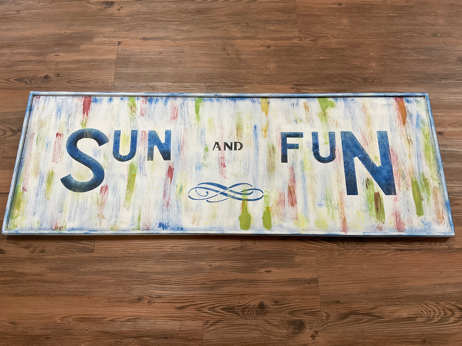 Sun and fun sign