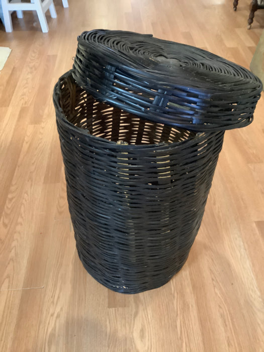 Black wicker basket with lid