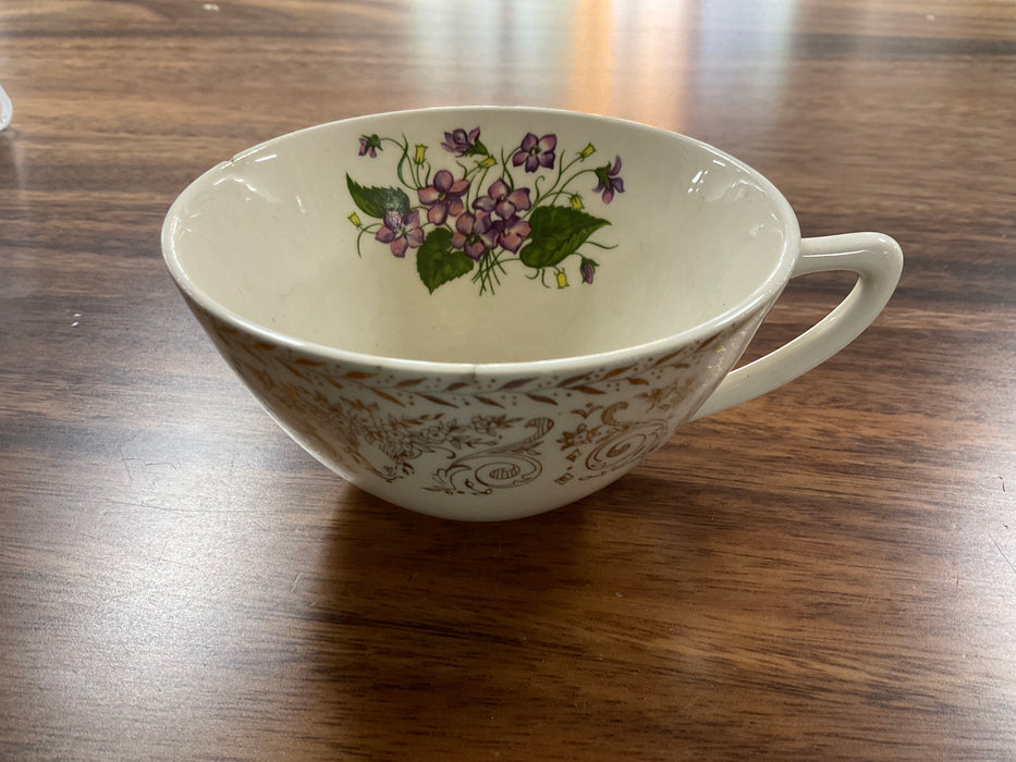 Cunningham and Pickett “Spring violet” pattern teacup